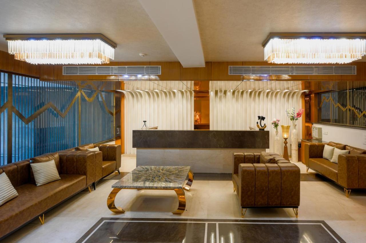 The Shivalik Hotel Bhubaneswar Exterior photo